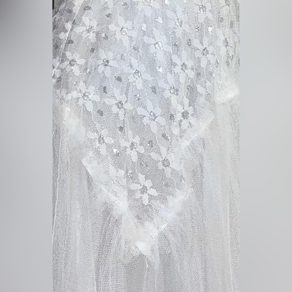 1950s Vintage White & Metallic Silver Tulle Layered Wedding Ballerina - Picture 8 of 8